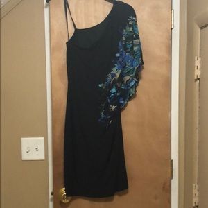 Bisou Bisou One sleeve dress